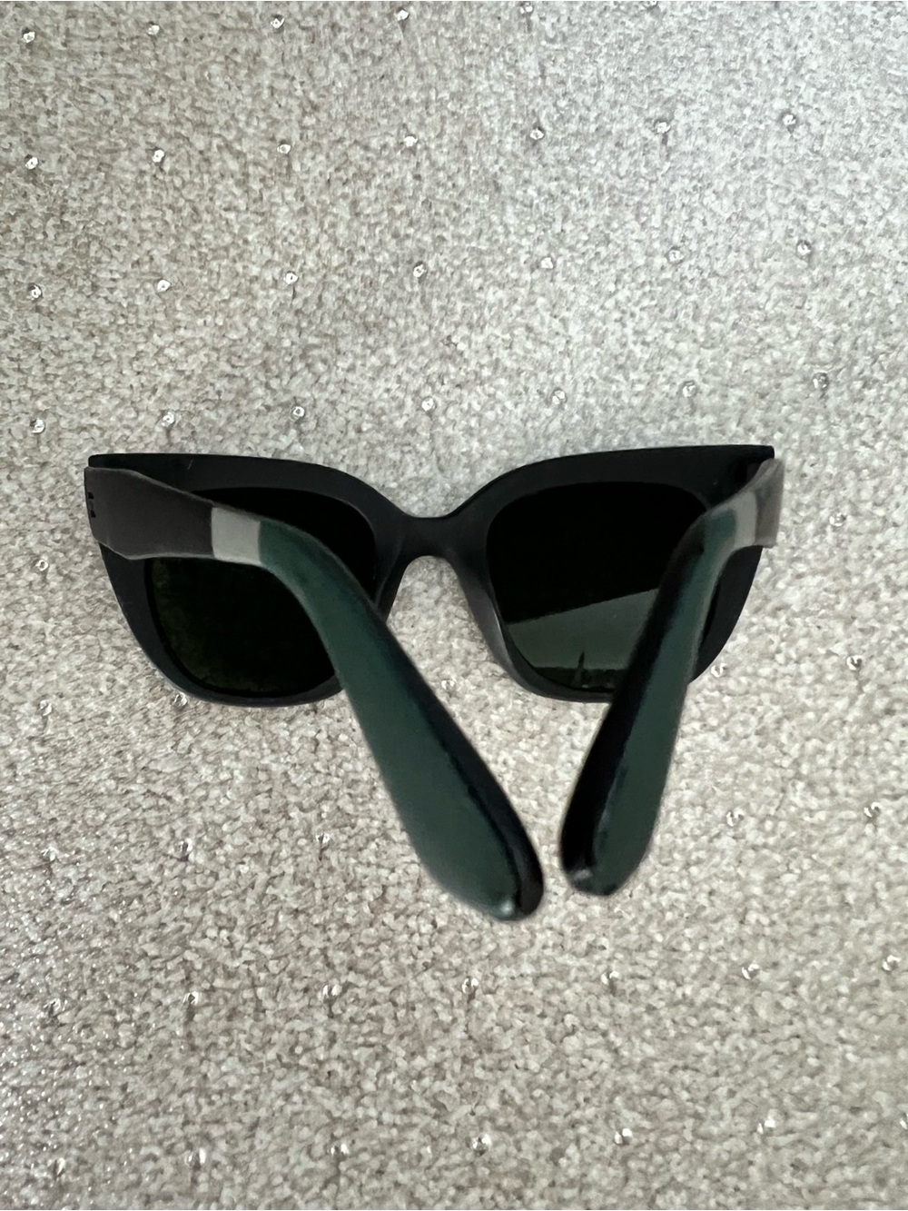 TOMS Sydney Green Cat Eye Black Sunglasses 50-23-148 - Picture 4 of 9